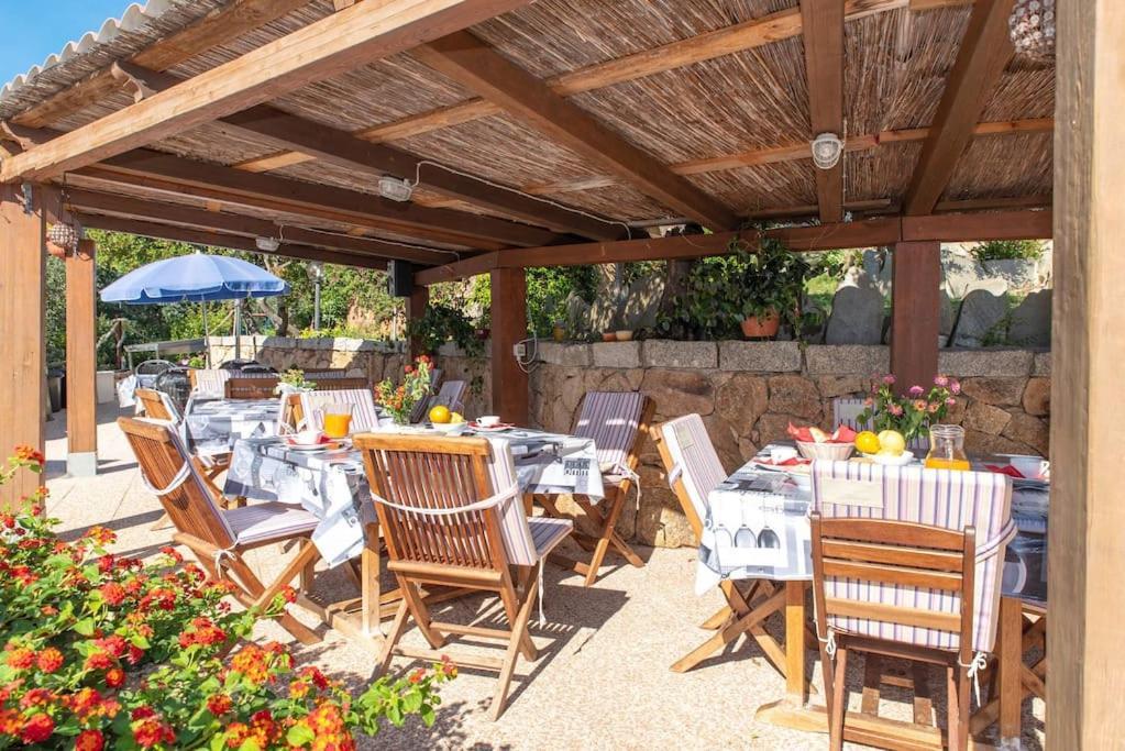 Residence Villa Smeralda Telti Ngoại thất bức ảnh