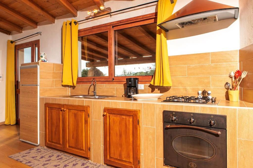 Residence Villa Smeralda Telti Ngoại thất bức ảnh